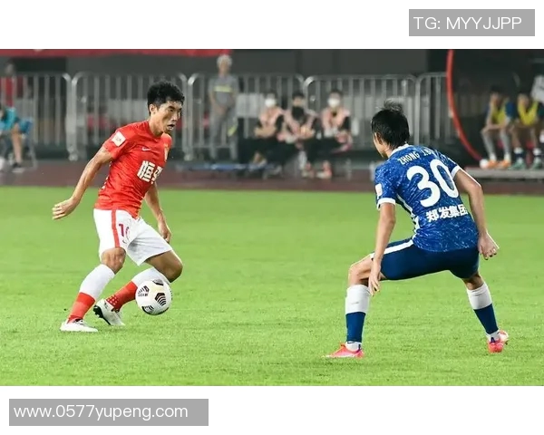 赛后分析：深圳足球队与武汉足球队的战术灵活性对比探讨