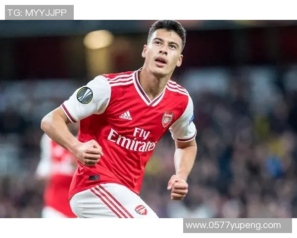 恩德里克的崛起之路：从青涩少年到足球界新星的传奇旅程