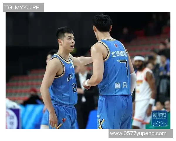 方硕的篮球之路：从青涩少年到CBA明星的奋斗历程与成长故事