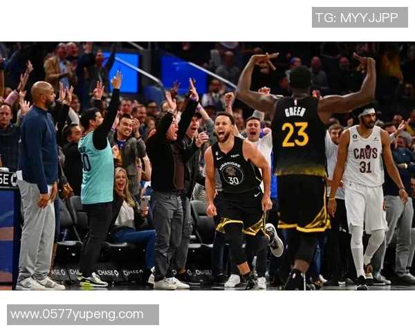 马刺与热火激战正酣1月20日精彩对决引发球迷热议 马刺与热火激战正酣1月20日精彩对决引发球迷热议